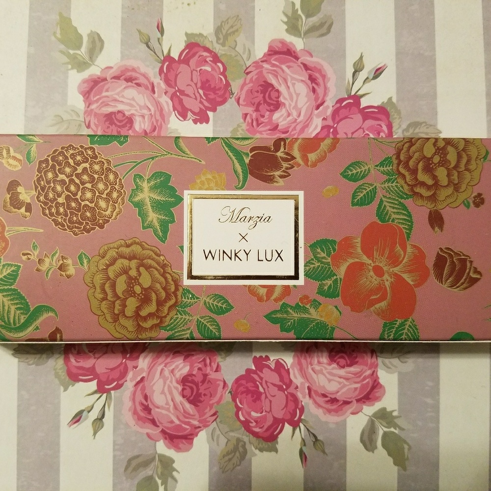 Winkylux Natura Eyeshadow Palette by Marzia